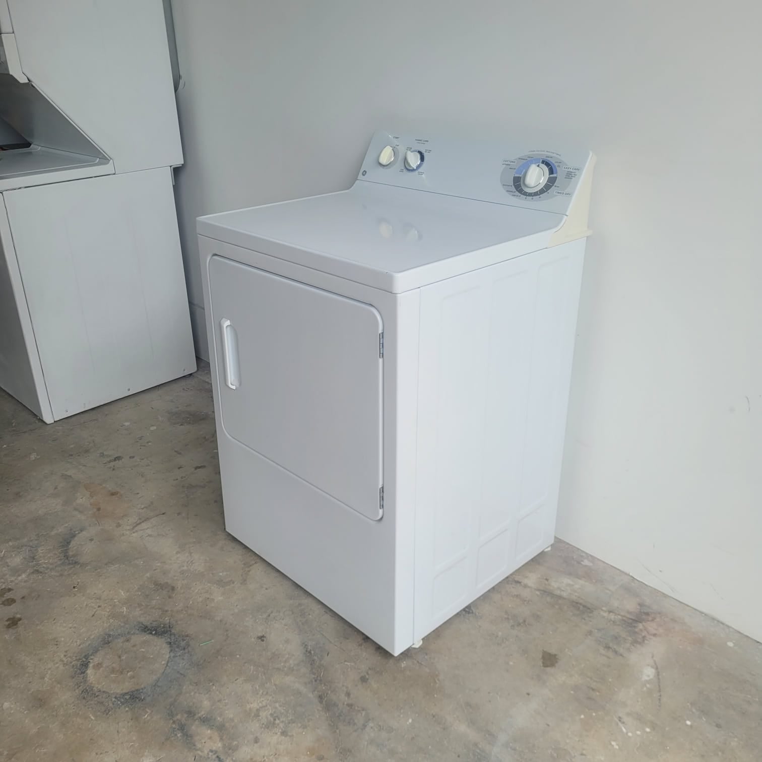 GE Gas Dryer GE Gas Dryer